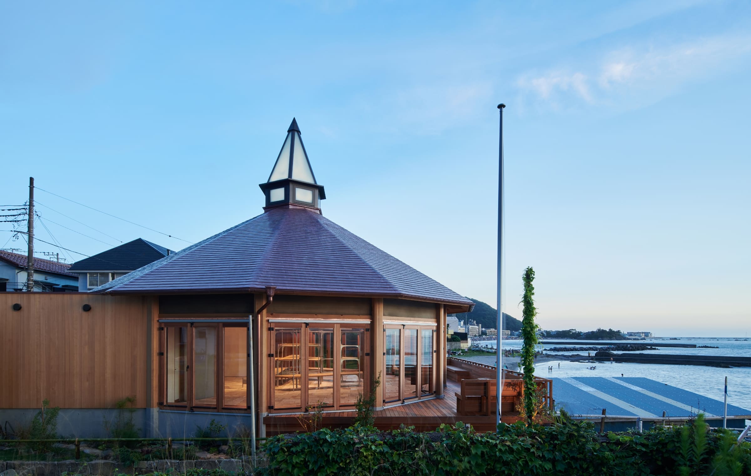 設計：新素材研究所