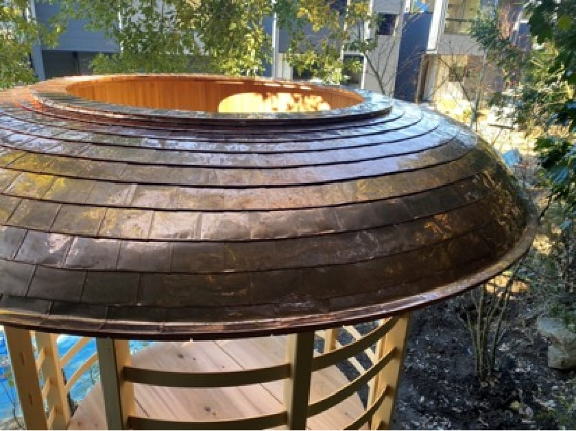 社寺建築の屋根における蓑甲の納まり