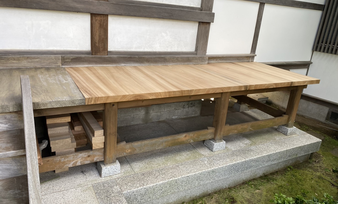 中原寺本堂縁板修復工事